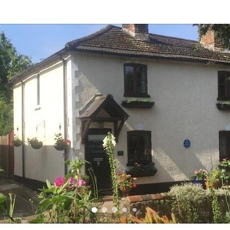 Cricketers Cottage B&B West Malling Exteriör bild